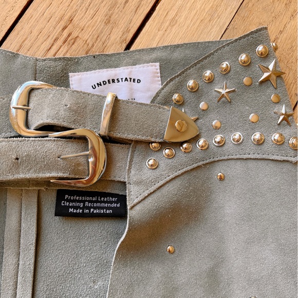 SOLD Understated Leather Paris Chaps Skirt Women's Small Fringe Stars Studded - Picture 6 of 16